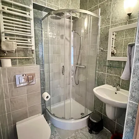 Wynajem Pokoi Kryniczanka Privatunterkunft