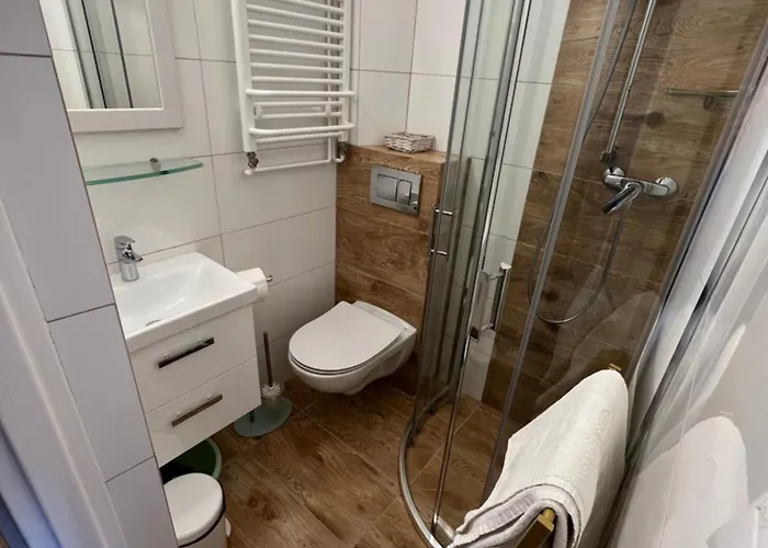 Wynajem Pokoi Kryniczanka *